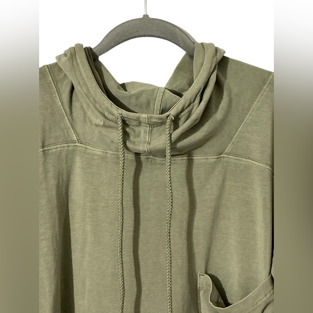 FP MOVEMENT Hot Shot Hooded Layer S 25” p2p Sage Stone NWT - Picture 4 of 10
